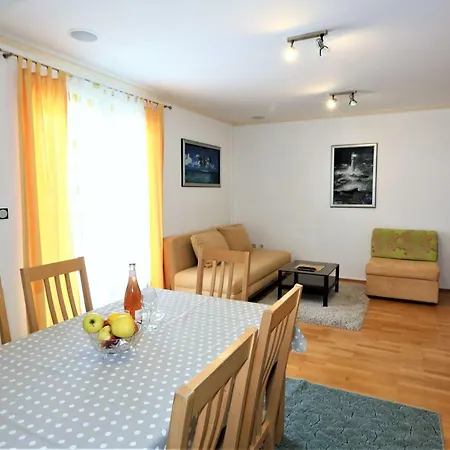 Apartment Vinko *